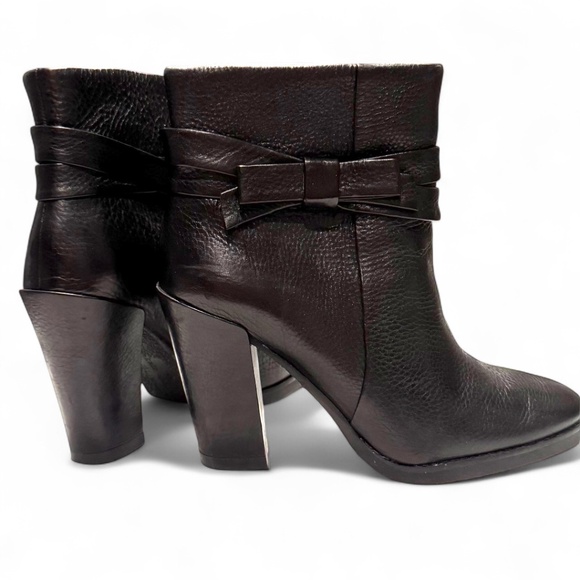 kate spade Shoes - KATE SPADE New York Black Leather Ankle Boots – Bow Detail – Size 9